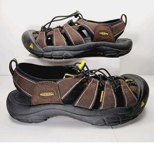 KEEN Newport H2 Mens Size 10 Waterproof Hiking Sandals DR 1208 Brown